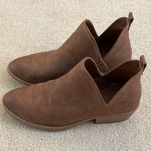Fancy brown boots